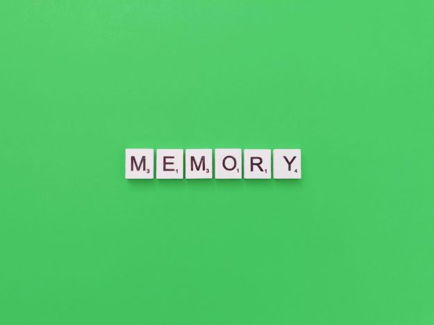 verde-tessere memoria-infantile