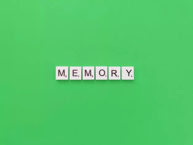 verde-tessere memoria-infantile